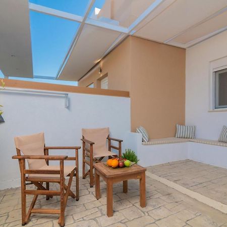 Suncourt Lux Rooms Лаганас Екстериор снимка