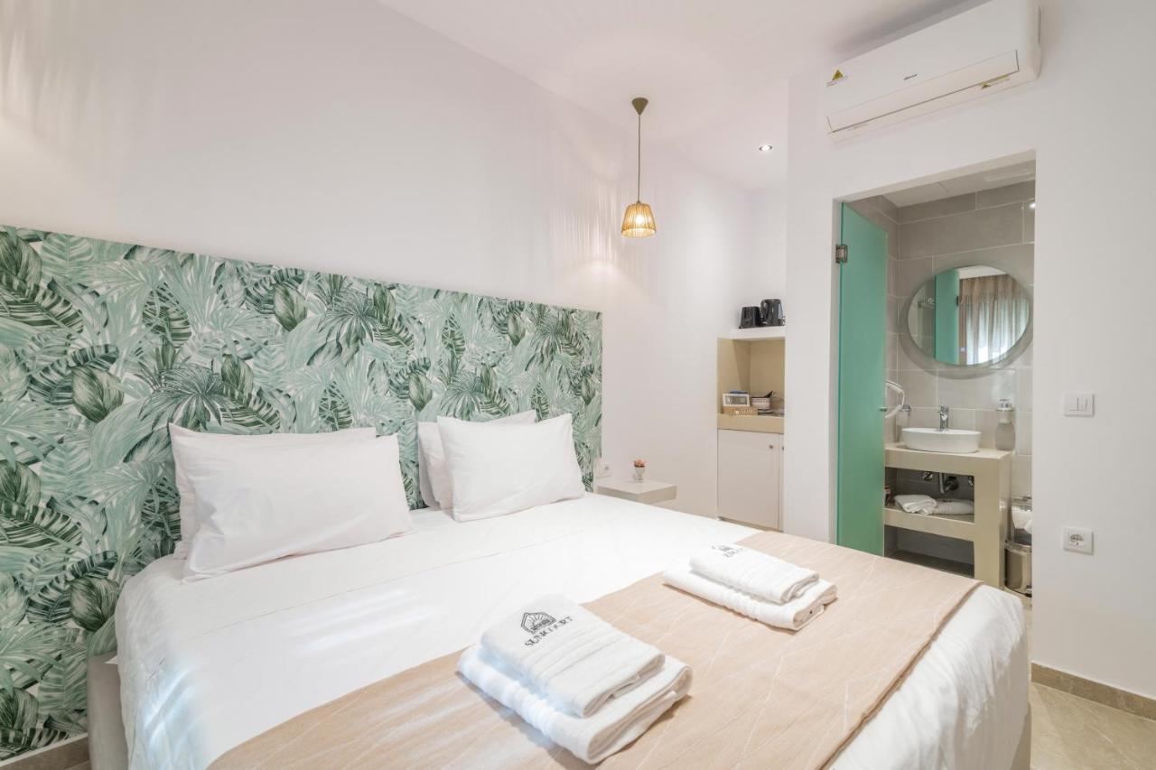 Suncourt Lux Rooms Лаганас Екстериор снимка